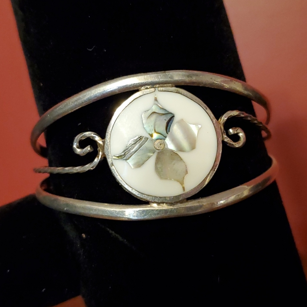 Vintage Alpaca Silver Inlaid Bracelet Cuff Flower